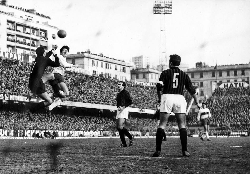 Serie A 1963 64 Genoa v Milan Luigi Balzarini e Gigi Meroni