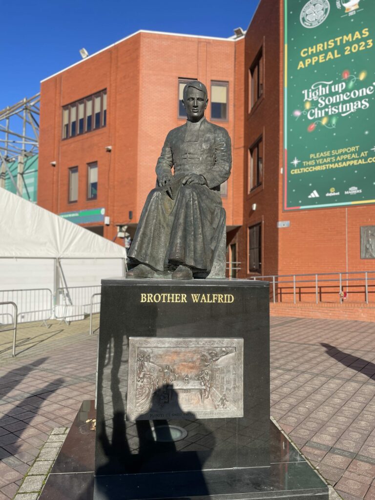 Pomnik Brothera Walfrida - założyciela Celticu