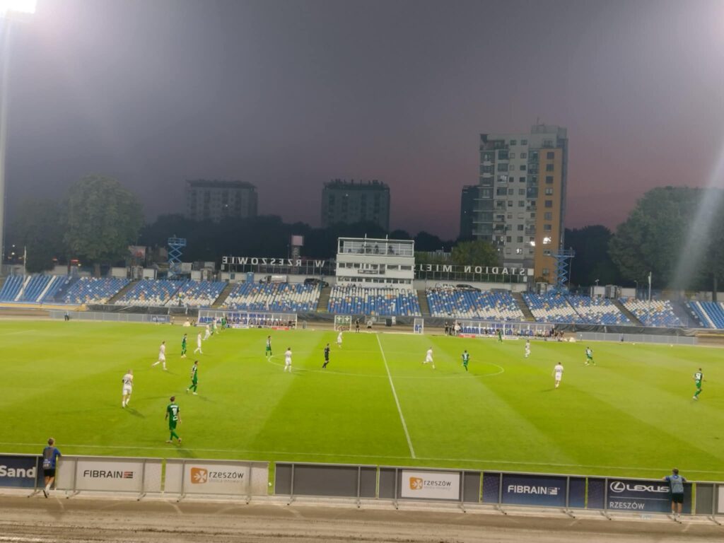 Mecze Stali Rzeszów z trenerskimi historiami w tle 1 Retro Futbol 381af2d3 3961 4486 acb8 663190ed861f