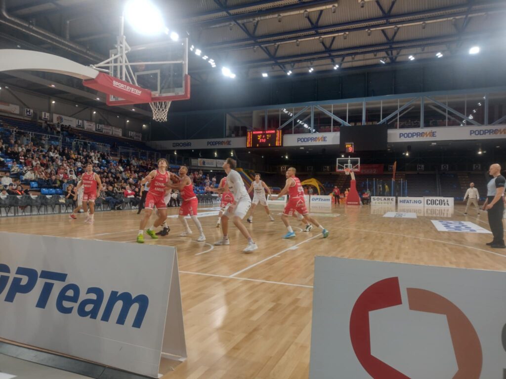 Dwa zwycięstwa po słabym początku - reminiscencje po pierwszych meczach koszykarzy Resovii w sezonie 2025/2026 2 Retro Futbol 90e20fcc 642f 471c 85de f6b3a5eea515