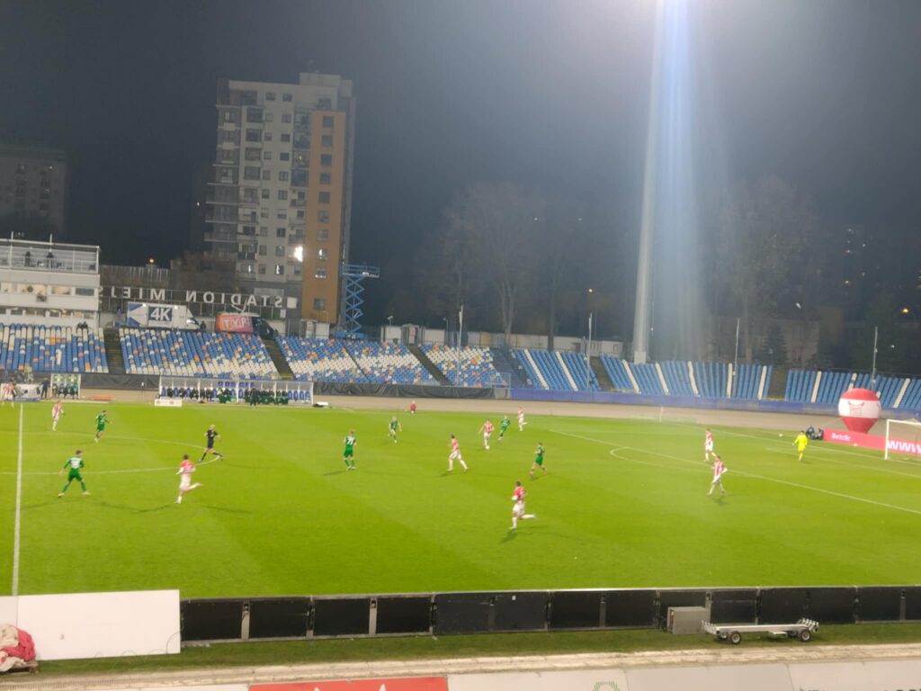 5c9d94e7 8709 4601 aad4 5127f321fcd5