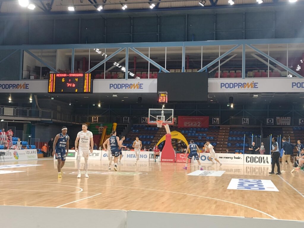 a5bb5f41 caab 4c47 b5de 0e4ba25f7859