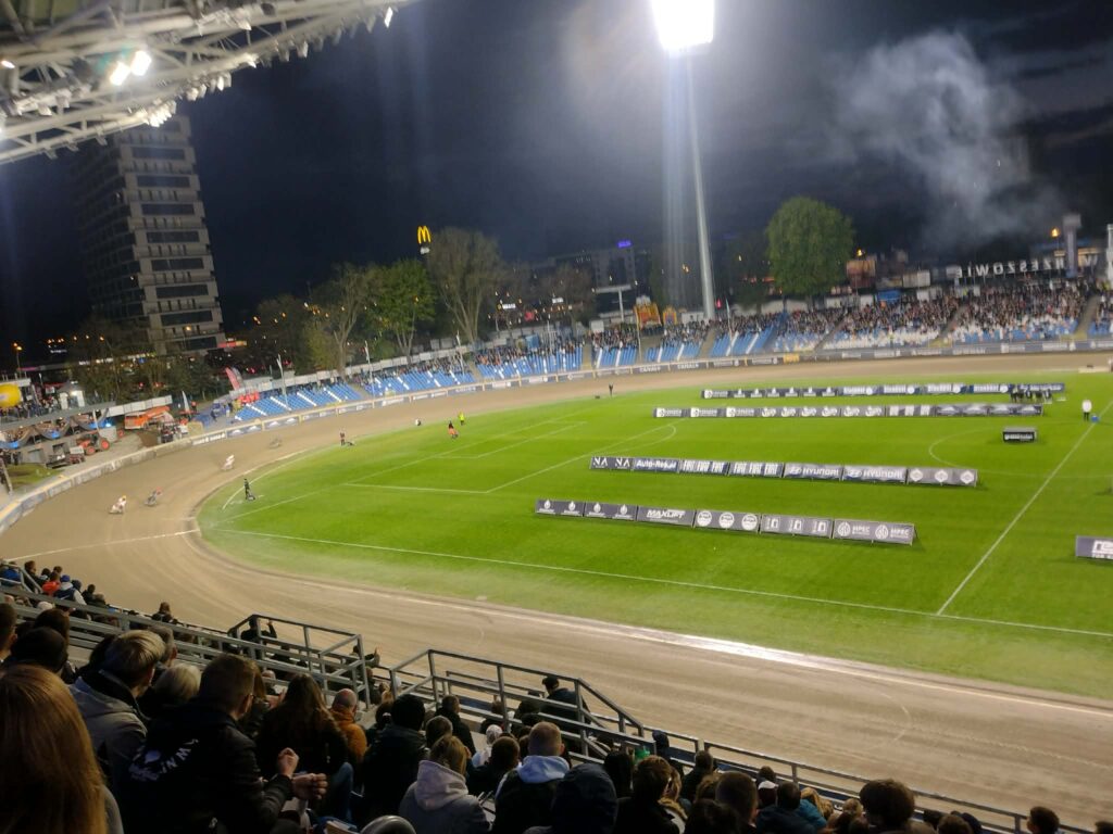 4c875c51 c298 446b bef4 61950e57e6b6