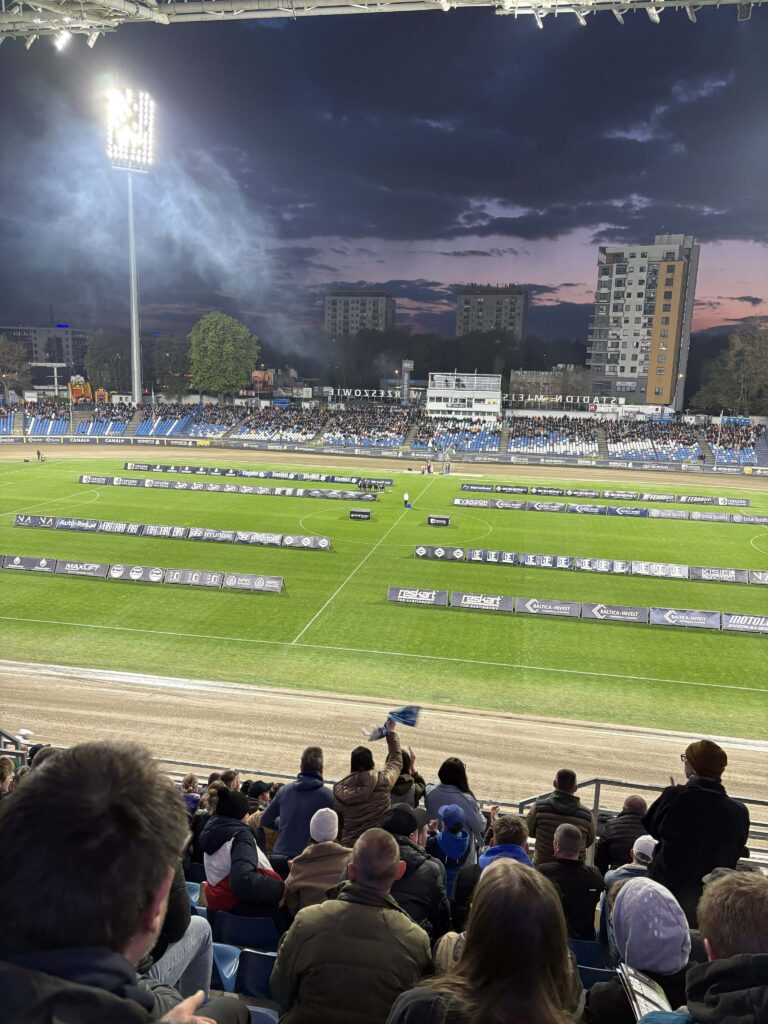 ebd00a21 8797 4892 ae35 a639819438fd