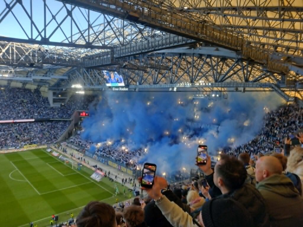 Piłkarska podróż na ligowy klasyk - wizyta na meczu Lecha Poznań z Legią Warszawa 13 Retro Futbol 1f1c0b1b a6b9 4b83 af99 92f437c47344