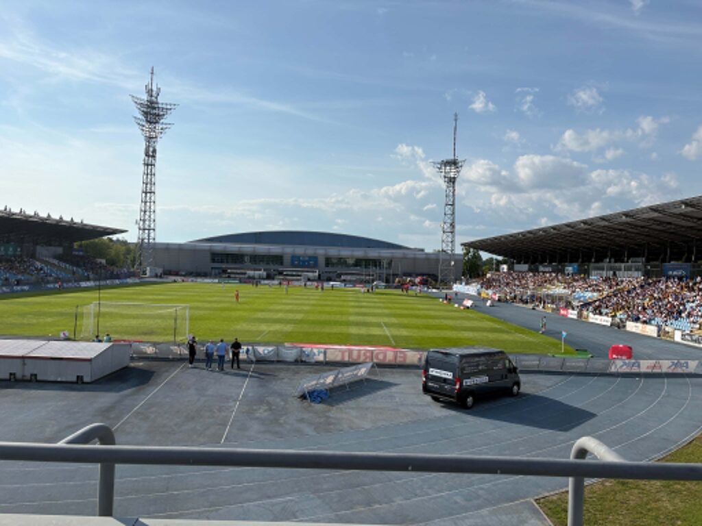 Udane zakończenie trudnego sezonu i wspomnienie spotkań z Realem Madryt - wizyta na meczu Stali Mielec z Polonią Bytom 2 Retro Futbol 8d5505d7 07b4 43e3 ab44 77c506a81c44
