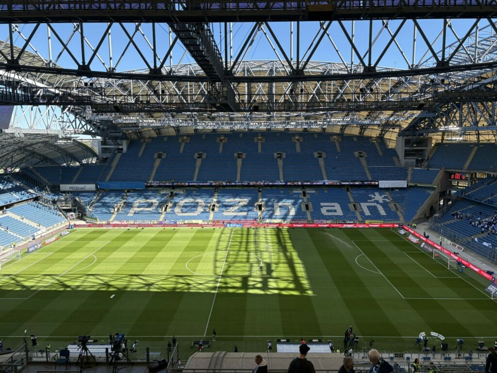 Piłkarska podróż na ligowy klasyk - wizyta na meczu Lecha Poznań z Legią Warszawa 8 Retro Futbol f7a939f0 c133 47dd 8ff9 5933f8aef75f