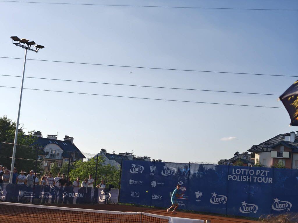 Alan Ważny w domowym finale - relacja z turnieju ITF w Rzeszowie 3 Retro Futbol 7bed14d5 f3d4 440b a749 2589f960b6b7