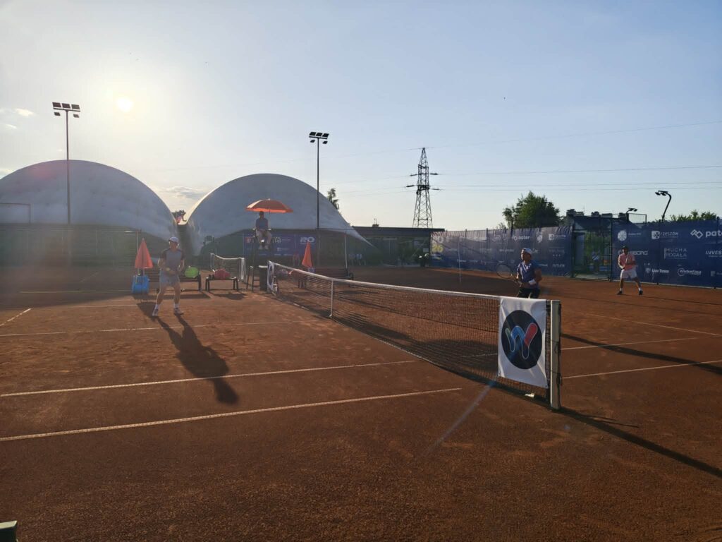 Alan Ważny w domowym finale - relacja z turnieju ITF w Rzeszowie 1 Retro Futbol a4fb1ecf ecbf 44f7 af2b fe61d5c7d73d