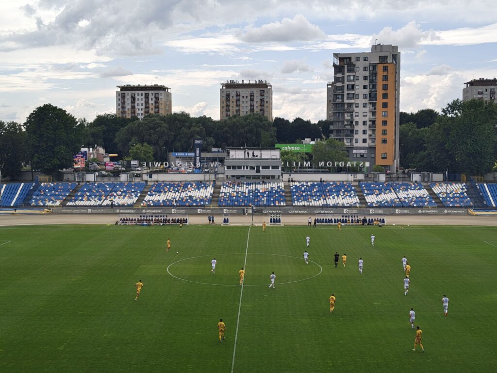 Piknik, sparing z Ruchem Lwów i prezentacja drużyny - Stal Rzeszów przystępuje do nowego sezonu 1 Retro Futbol c1ca85a4 a32c 46c2 894b 1e561ef37961